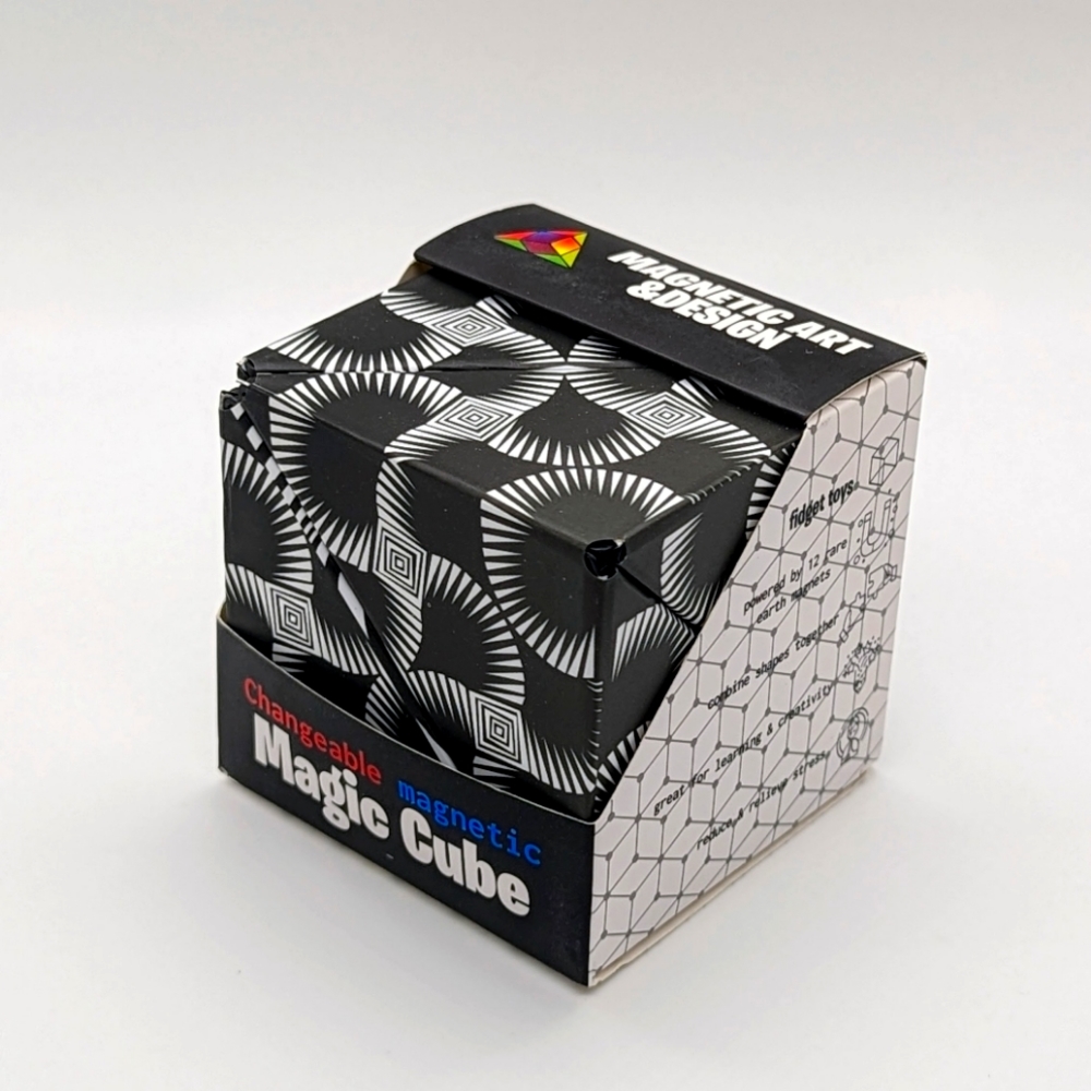 🔥3D Changeable Magnetic Puzzle Cube Toy (Black & White)